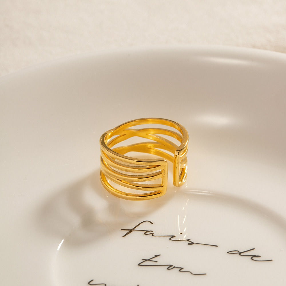 Lea – Anillo Minimalista de Acero