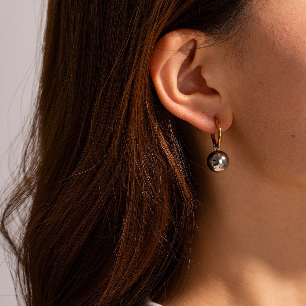 Ayaka – Pendientes de Acero Contraste Elegante