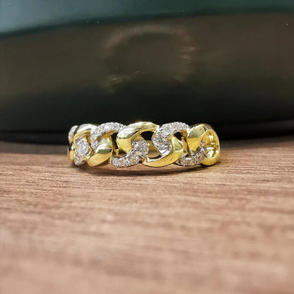 Gina – Anillo Elegante Enredado en Oro
