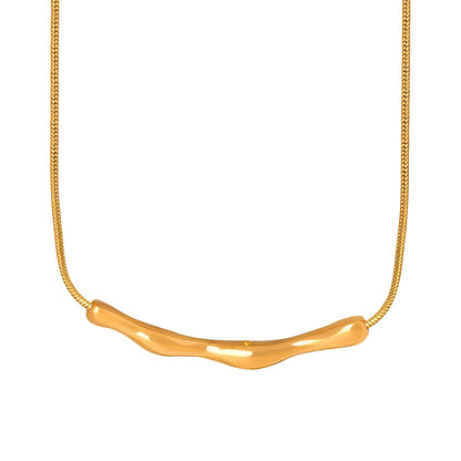 Rosalie – Collar Ola Elegante con Diseño Fluido