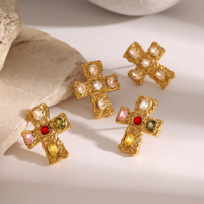 Saki – Aretes Cruz Piedra Fundida Elegantes