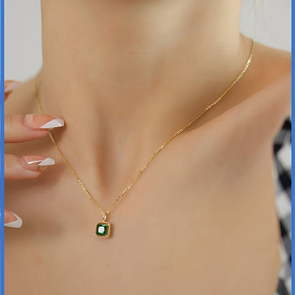 Raine – Collar Zirconia Cuadrada Esmeralda Elegante