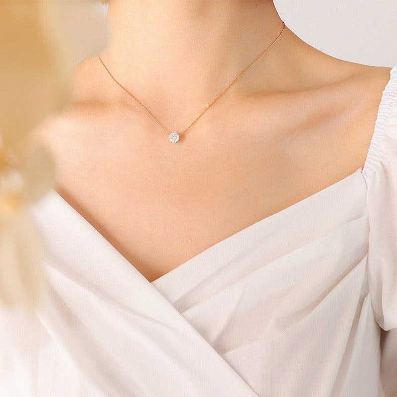 Gwen – Collar Solitario de Zirconia Elegante