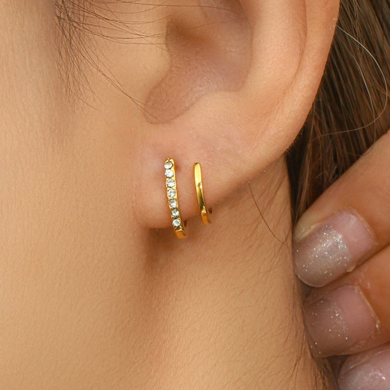 Anne – Pendientes Dorados Doble Capa con Zirconia
