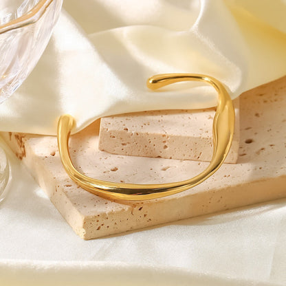 Gayle – Pulsera Möbius Elegante