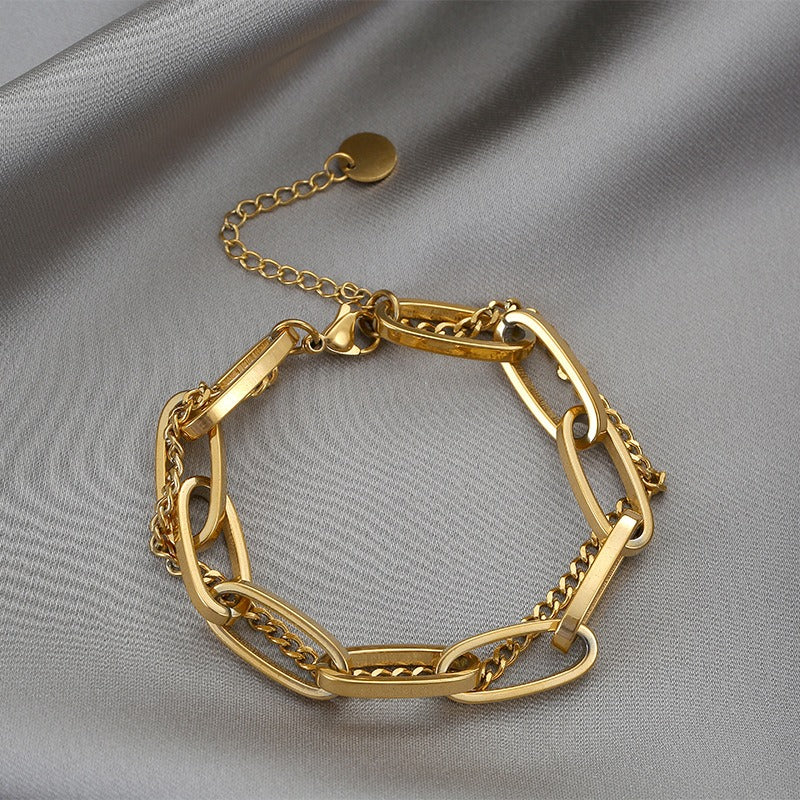 Carla – Pulsera de Eslabones Chapada Elegante