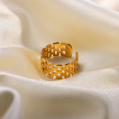 Aileen – Anillo Banda Dorada Elegante
