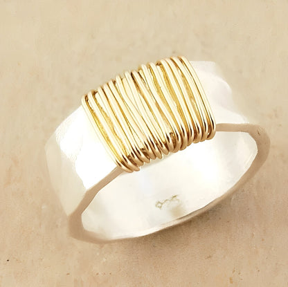 Maude – Anillo Plata y Hilos Dorados Vintage