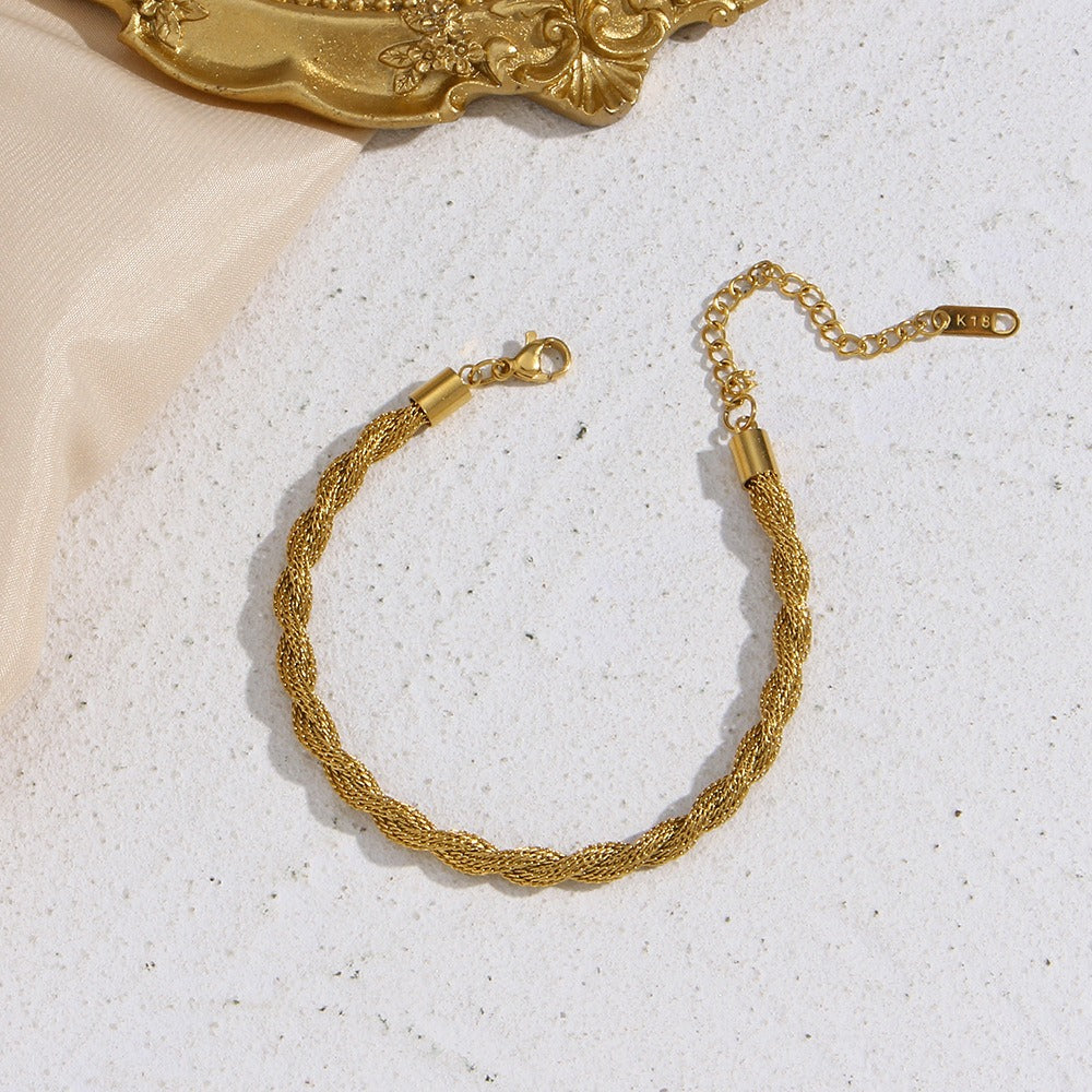 Alondra – Pulsera Cadena Cuerda Dorada Elegante