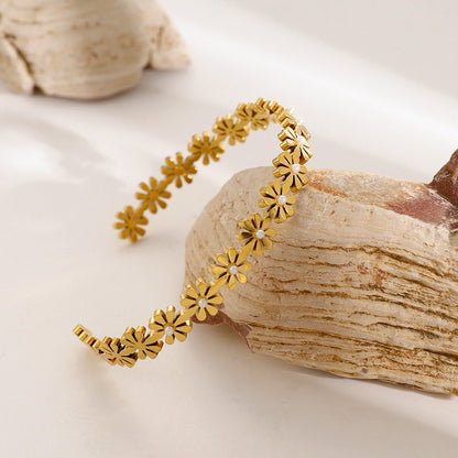 Mariana – Pulsera Floral Dorada