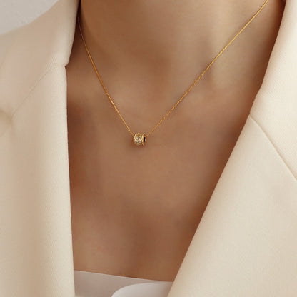 Valerie – Collar Geométrico Minimalista