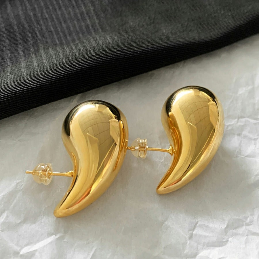 Alba – Pendientes Gota de Rocío Elegantes