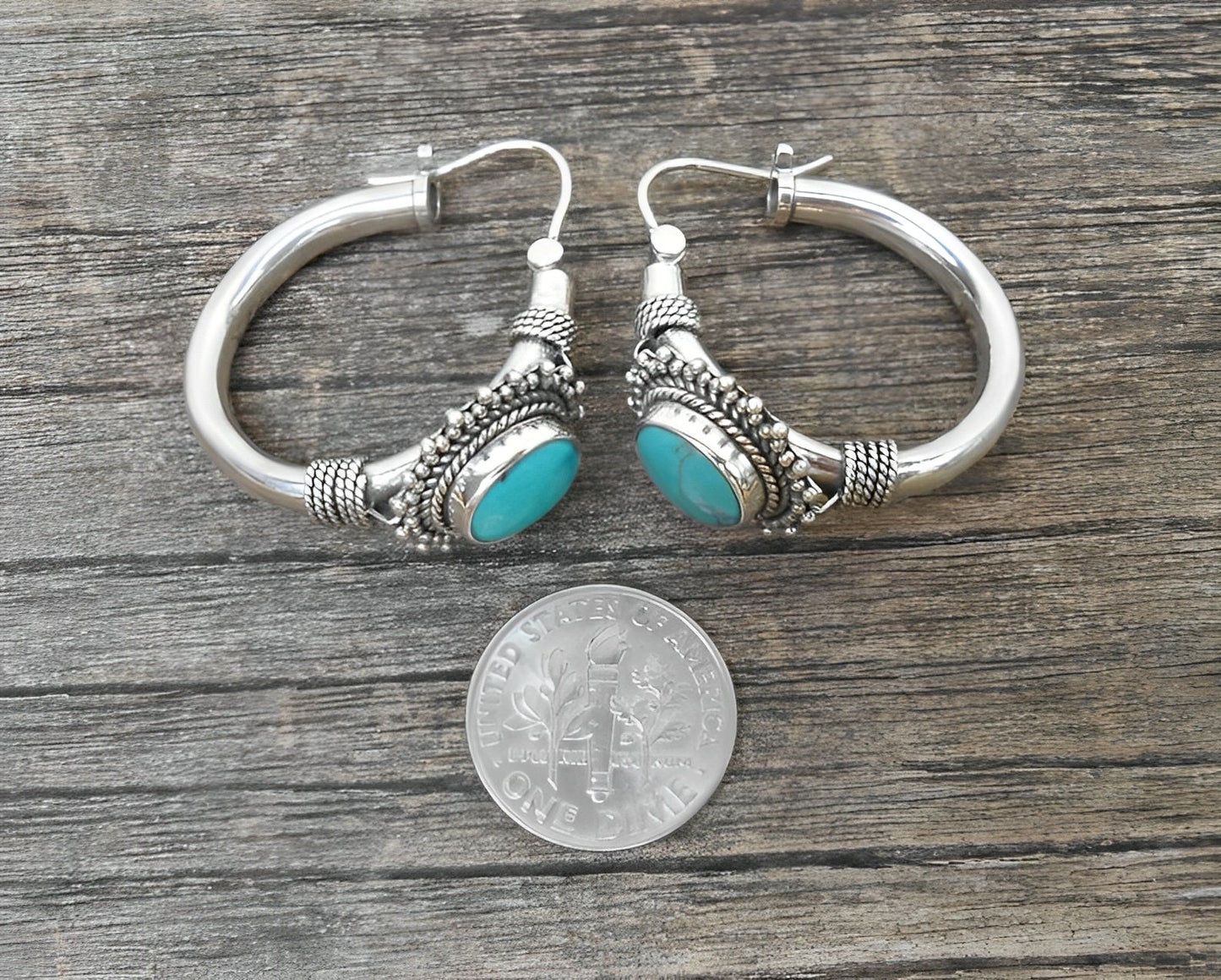 Hiraya – Pendientes Vintage con Piedra Turquesa