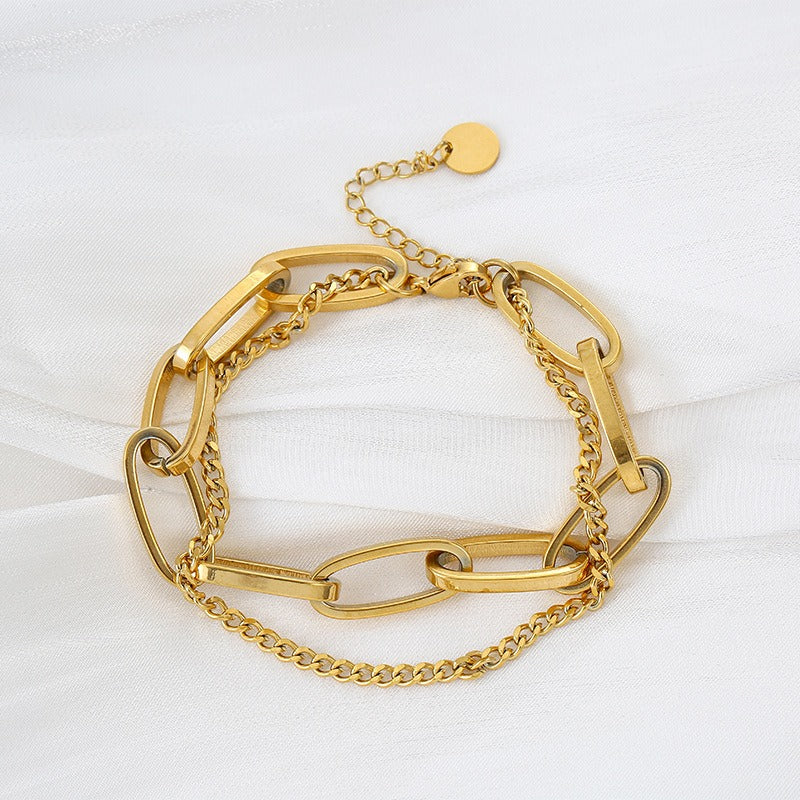 Carla – Pulsera de Eslabones Chapada Elegante