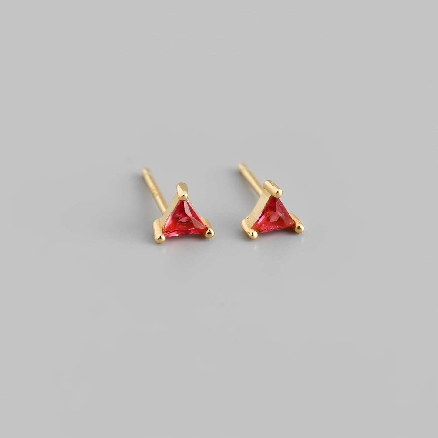 Inez – Pendientes de Triángulo Zirconio Colorido