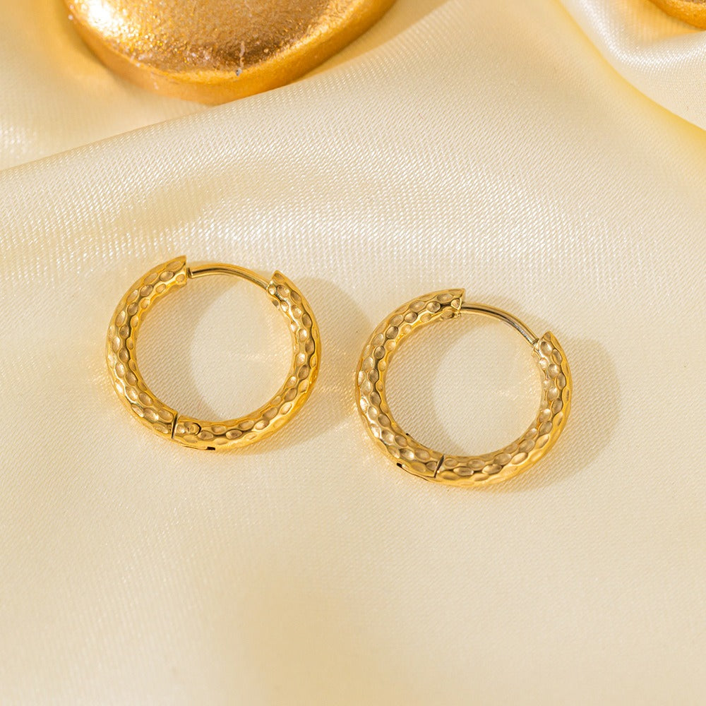 Riley – Pendientes Clip Redondos Brillo Estelar