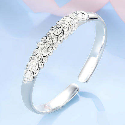 Elina – Brazalete Ajustable de Sueño en Plata