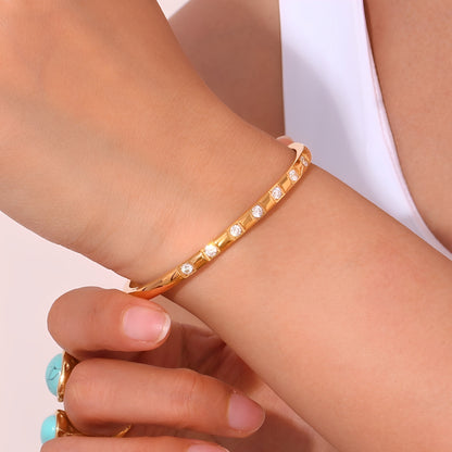 Caprice – Pulsera Dorada con Diseño Elegante