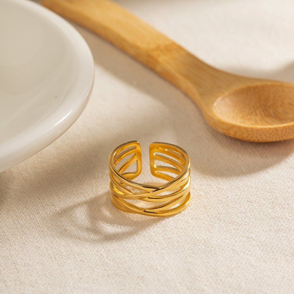 Lea – Anillo Minimalista de Acero
