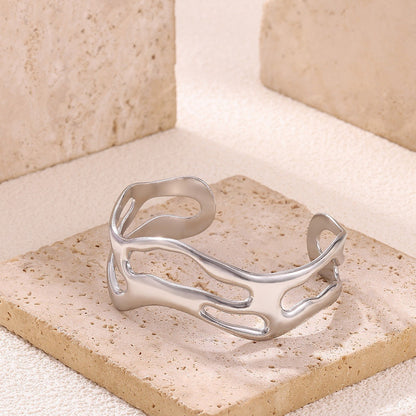 Millie – Pulsera Irregular de Acero Minimalista