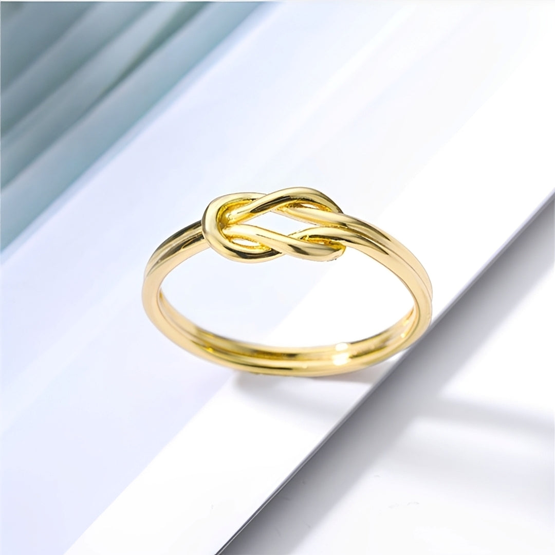 Matilda – Anillo Cruz Entretejida