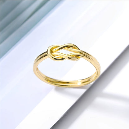 Matilda – Anillo Cruz Entretejida