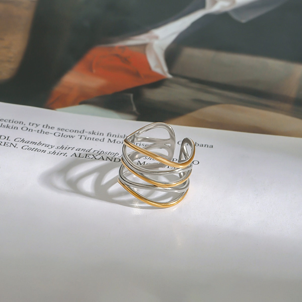 Ava – Anillo Minimalista de Acero Elegante