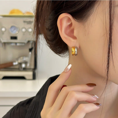 Lella – Pendientes Semicírculo con Contraste de Color