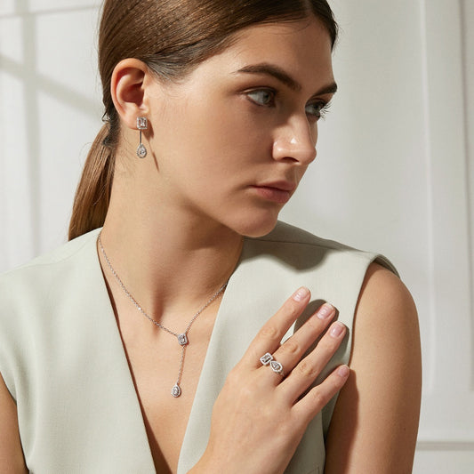 Aria – Collar con Colgante de Zirconia Elegante