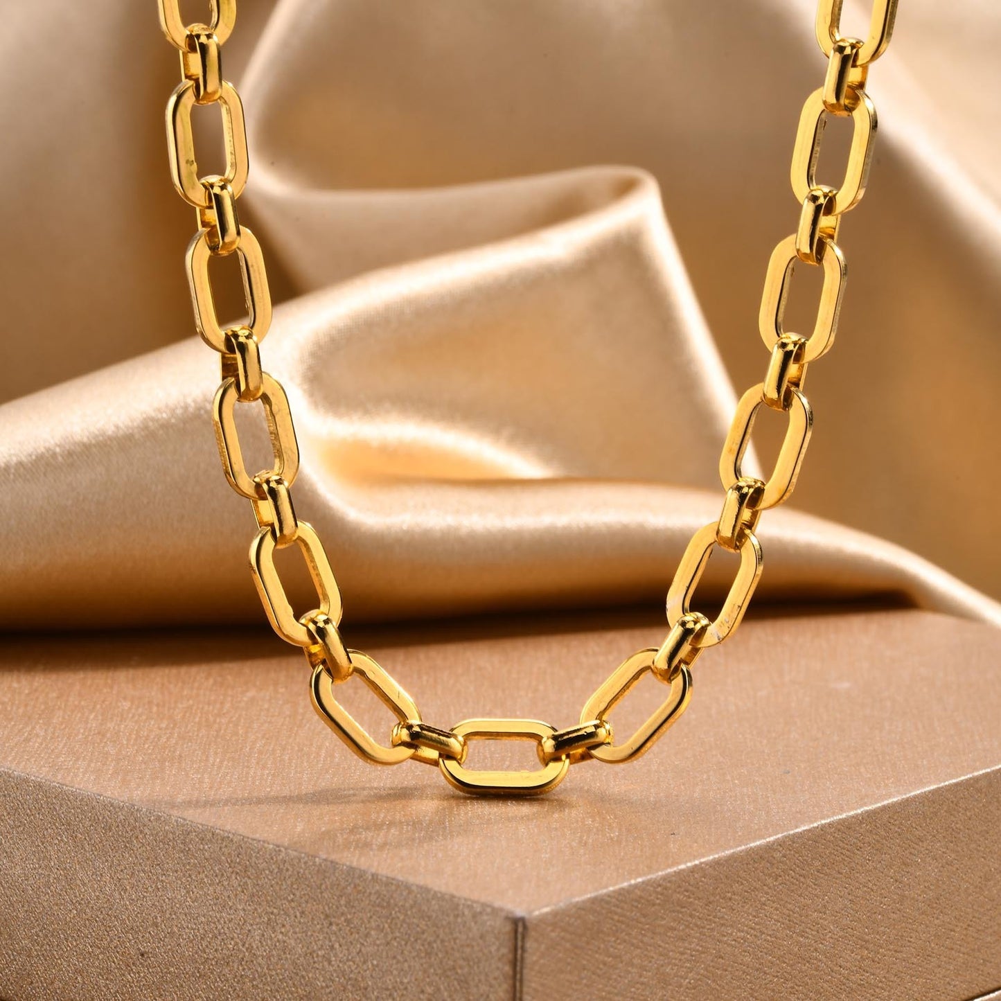 Alina – Conjunto de Collar y Pulsera de Acero Inoxidable