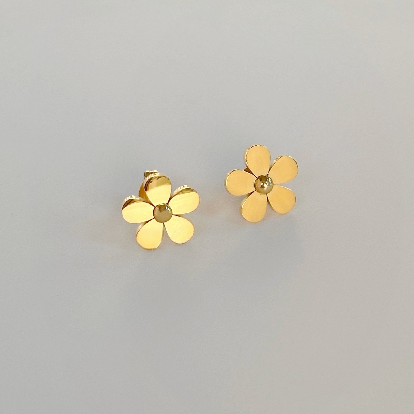 Diane – Pendientes Flor Margarita Elegantes