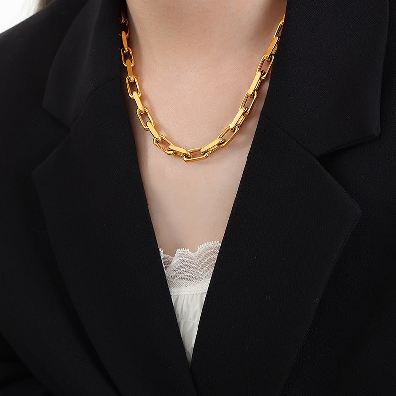 Bella – Collar Cadena Cubana Gruesa