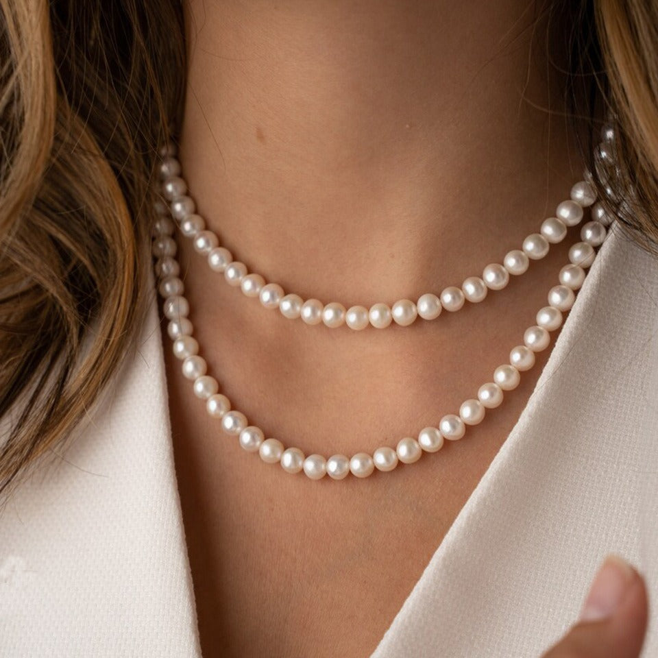 Alessia – Collar Perla Dorada Elegante