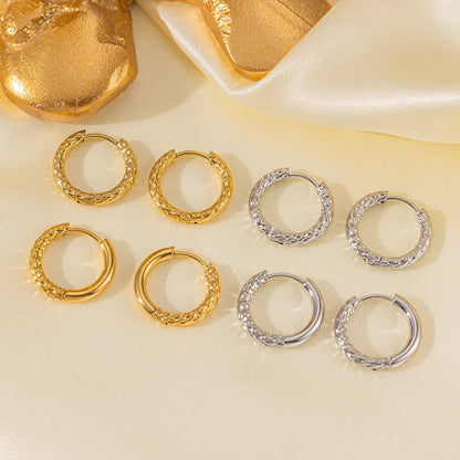 Riley – Pendientes Clip Redondos Brillo Estelar