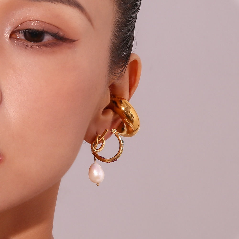 Valeria – Pendientes Dorados con Perla Barroca