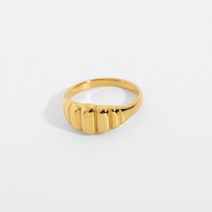 Bianca – Anillo Chunky de Acero Elegante