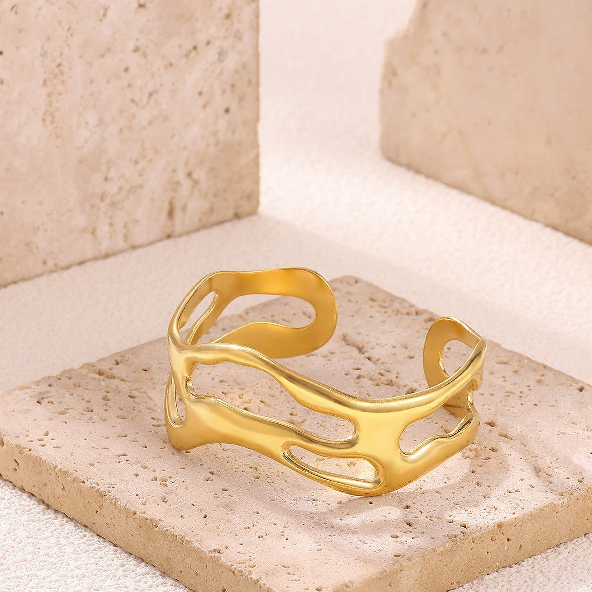 Millie – Pulsera Irregular de Acero Minimalista