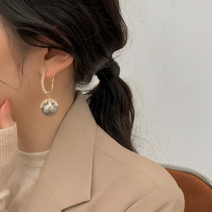 Malia – Pendientes con Perlas Blancas Elegantes