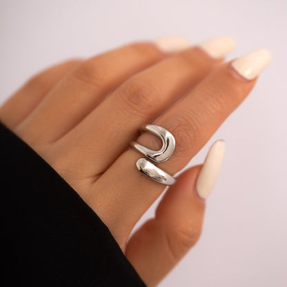 Lira – Anillo Irregular Hueco Estilo Retro