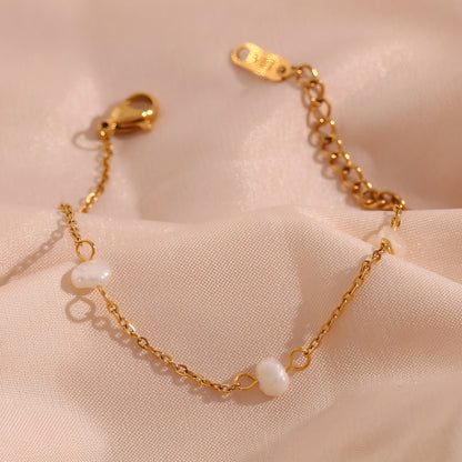 Tabitha – Pulsera Dorada con Perlas Barrocas