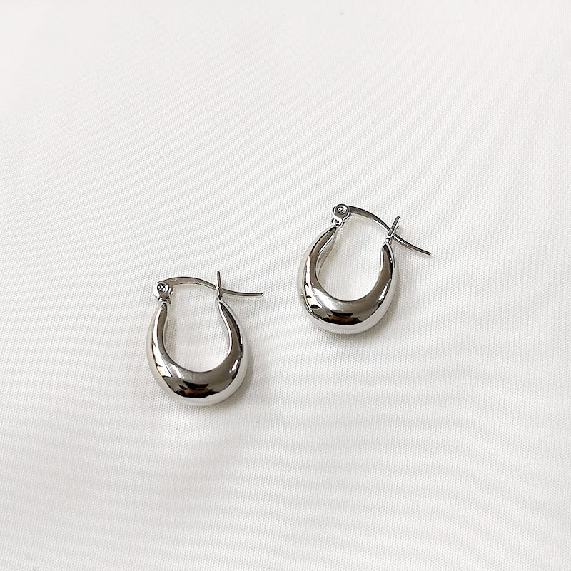 Denise – Pendientes Ovalados en U Elegantes