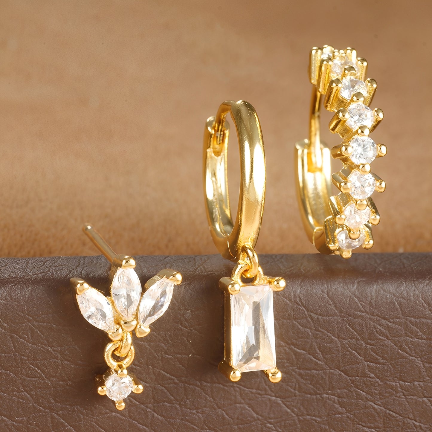 Leona – Set de Pendientes de Zirconia Cuadrados de Moda