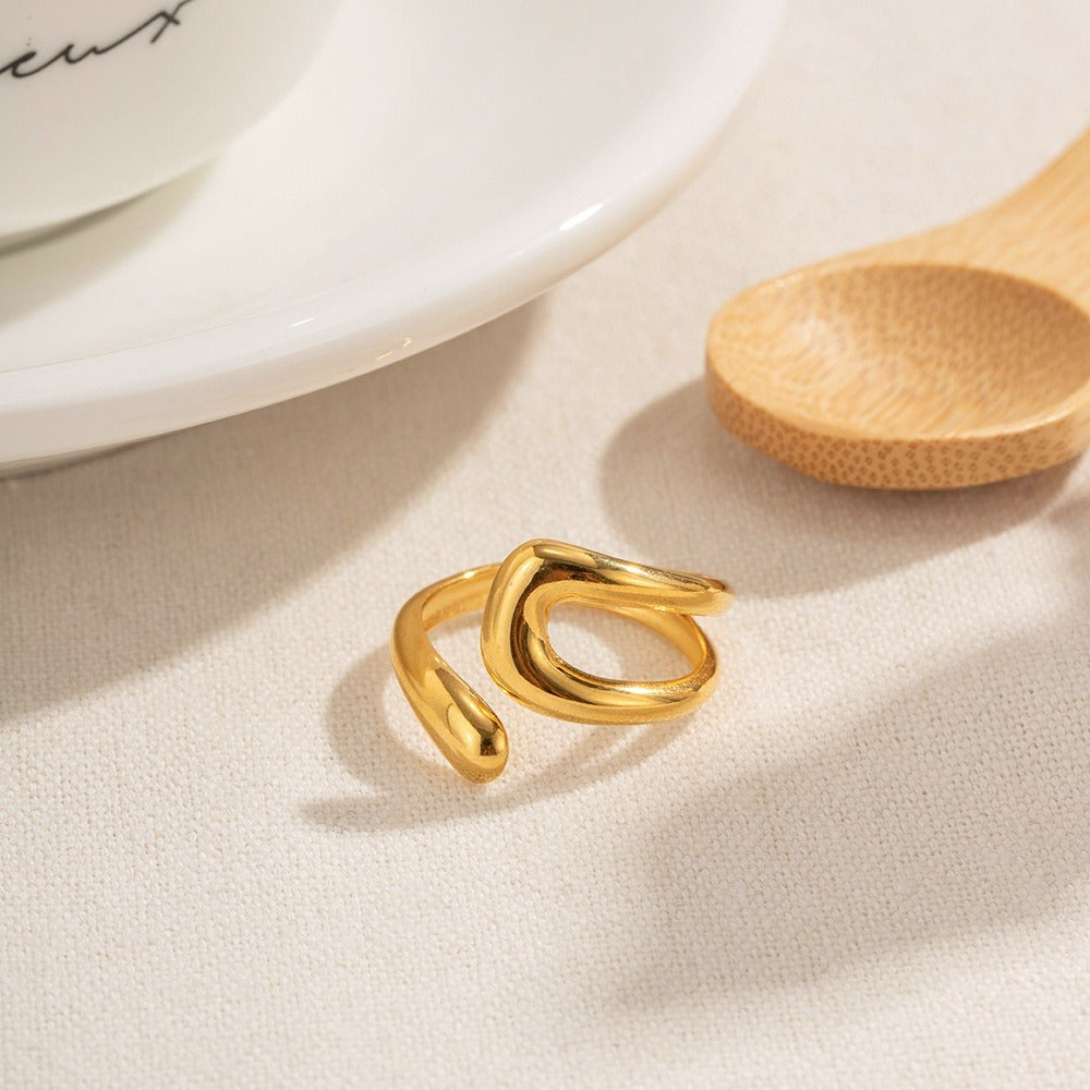 Lira – Anillo Irregular Hueco Estilo Retro