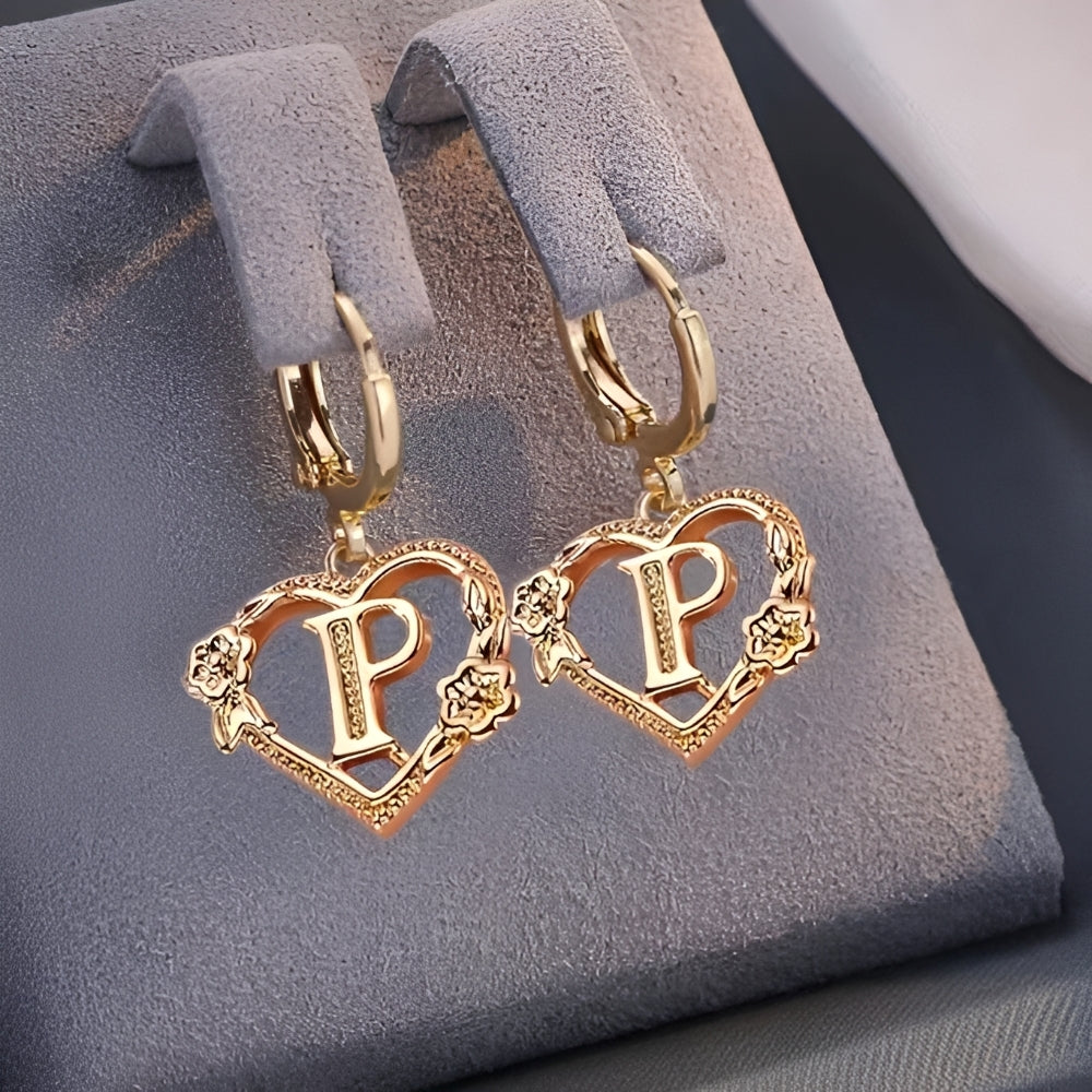 Pendientes de aro con corazón para mujeres con inicial y detalles florales