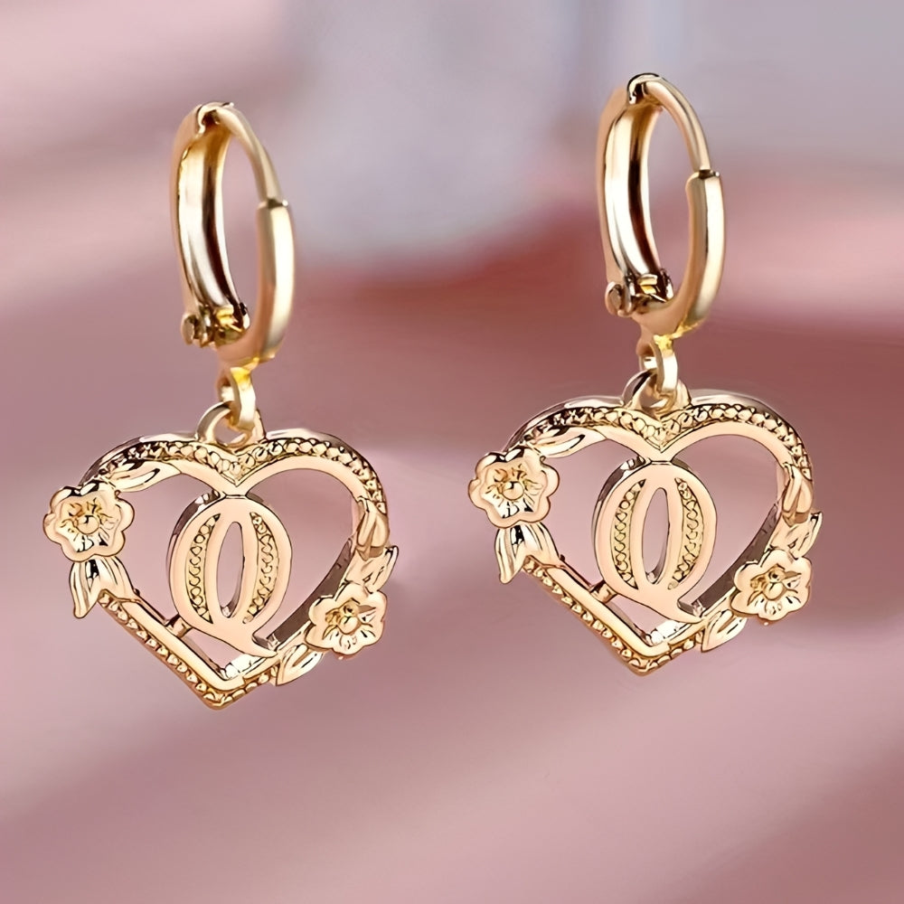 Pendientes de aro con corazón para mujeres con inicial y detalles florales