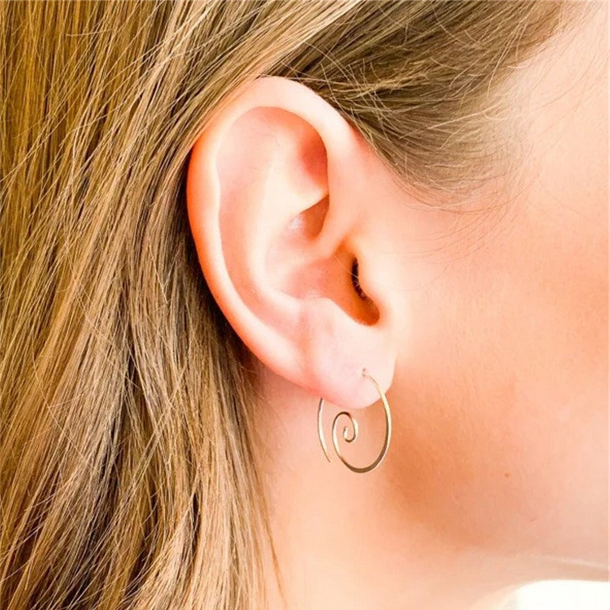 Yara – Pendientes Boho de Espiral en Plata