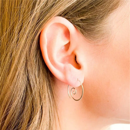 Yara – Pendientes Boho de Espiral en Plata