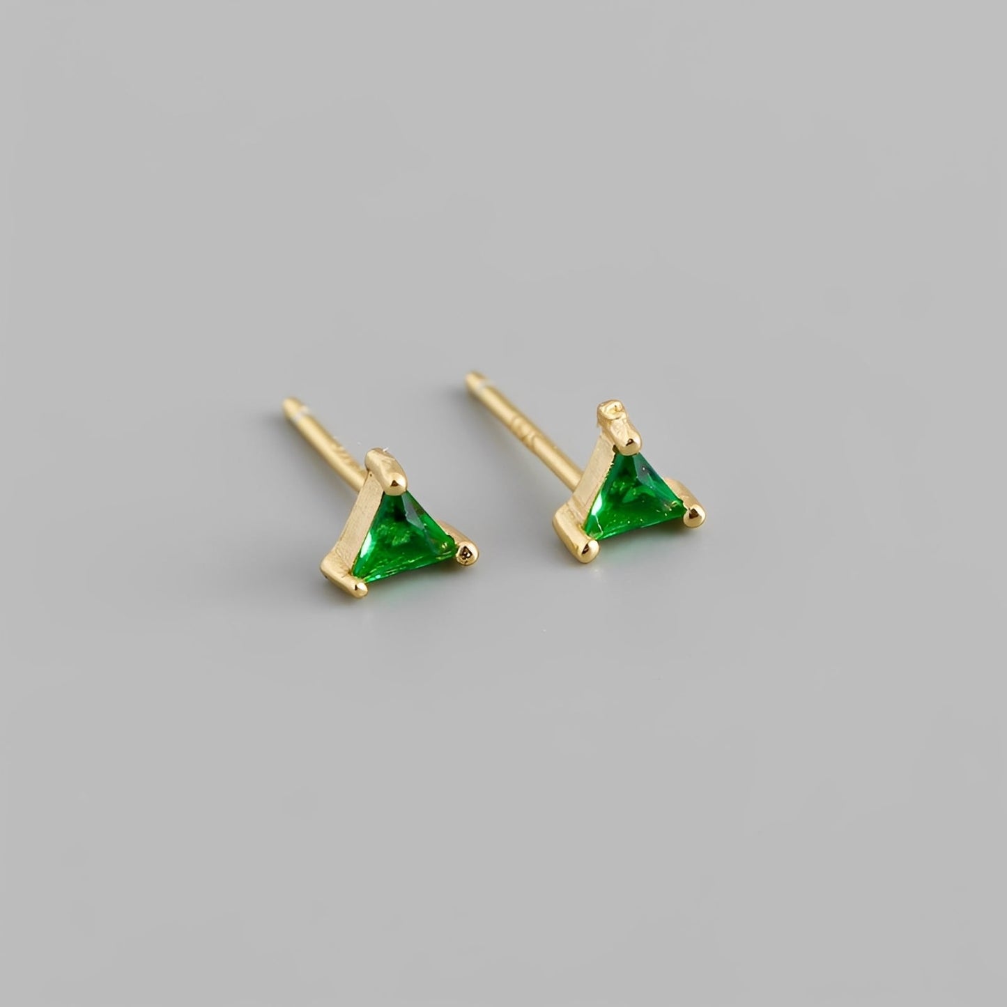 Inez – Pendientes de Triángulo Zirconio Colorido