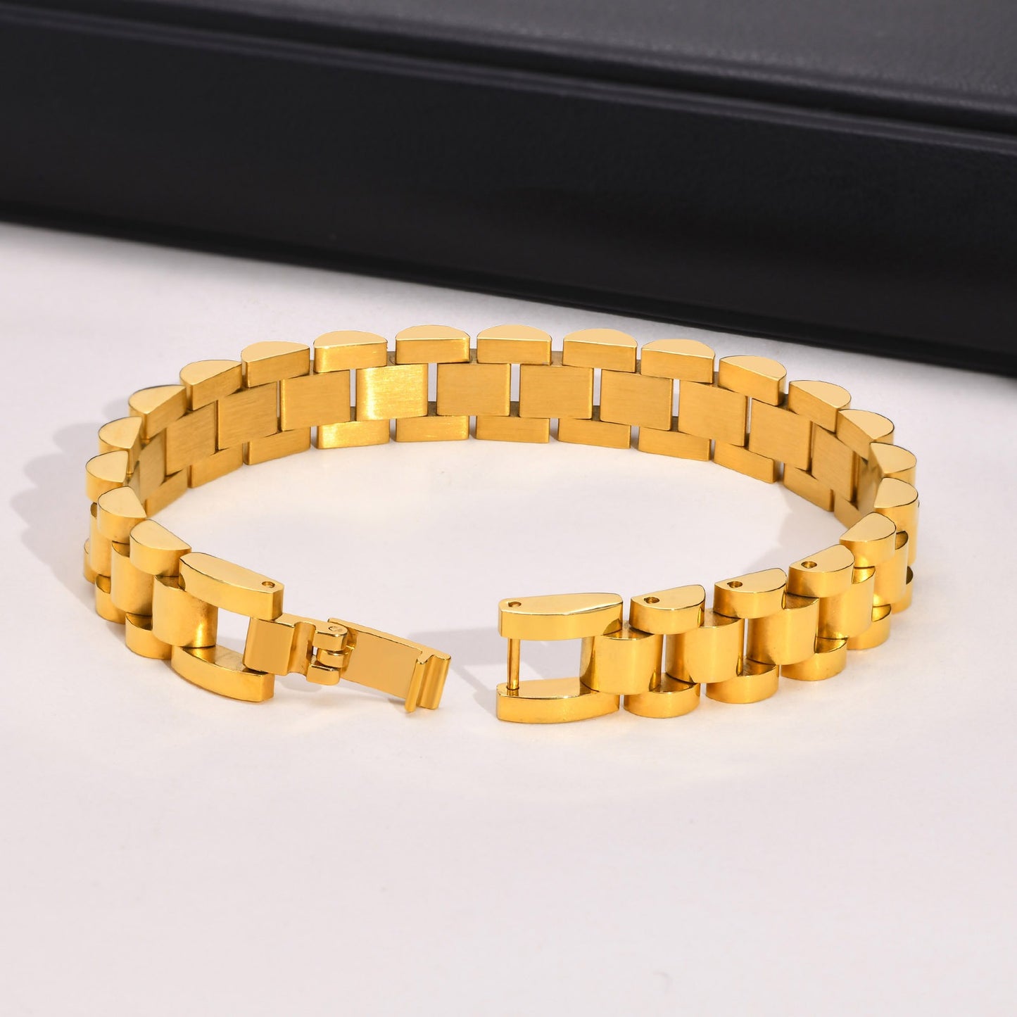 Emma – Pulsera de Cadena Dorada