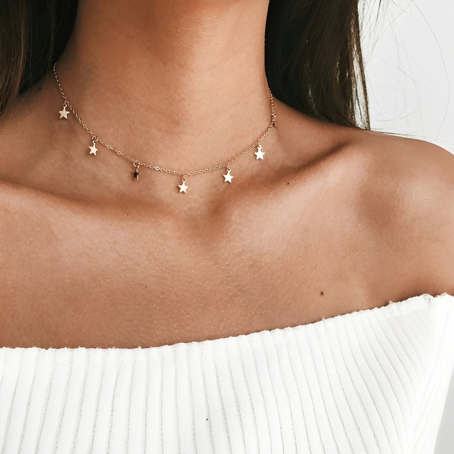 Alessia – Collar Corto con Colgante Elegante